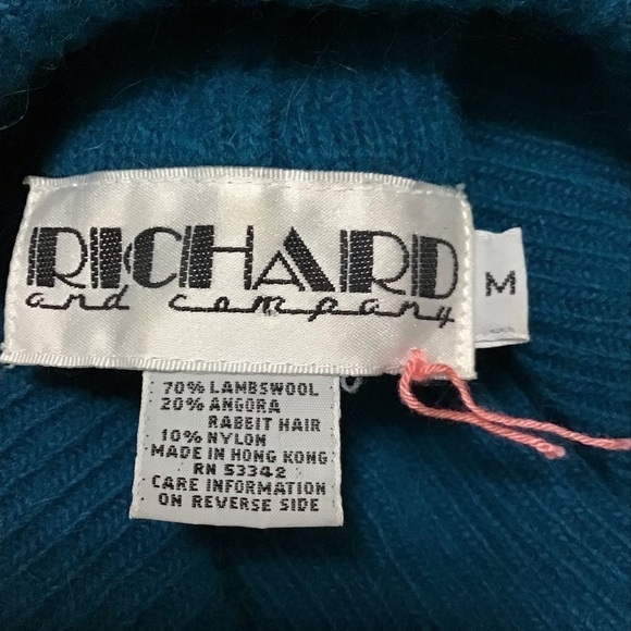 Vintage Richard & Company Lambswool/Angora Rabbit Hair Blend Turtleneck Sweater. - Picture 9 of 10